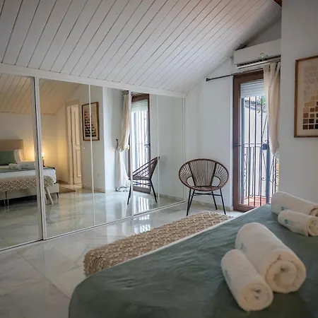 شقة Banus - Banus - Nueva Andalucia - Spacious 3br - 2ba - Large Outdoor Terrace - Mountain Views - Pool - Covered Parking - Steps From Arena & La Sala - Ideal For Families ماربيا