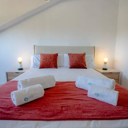 شقة Banus - Banus - Nueva Andalucia - Spacious 3br - 2ba - Large Outdoor Terrace - Mountain Views - Pool - Covered Parking - Steps From Arena & La Sala - Ideal For Families