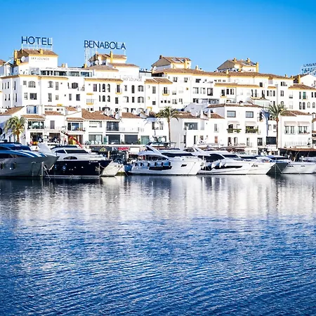 Banus - Banus - Nueva Andalucia - Spacious 3br - 2ba - Large Outdoor Terrace - Mountain Views - Pool - Covered Parking - Steps From Arena & La Sala - Ideal For Families شقة *