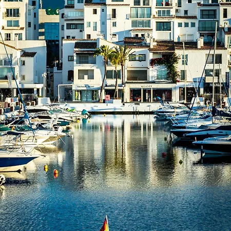 Banus - Banus - Nueva Andalucia - Spacious 3br - 2ba - Large Outdoor Terrace - Mountain Views - Pool - Covered Parking - Steps From Arena & La Sala - Ideal For Families ماربيا